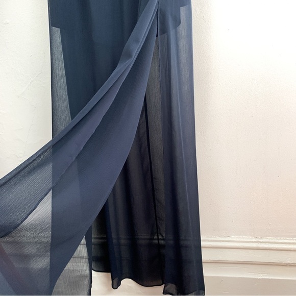 NWT BCBGeneration Dark Nights Black Lace Cutout Halter Maxi Dress Sz 8 - Picture 8 of 10